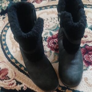 Women's Black Shearling Boots